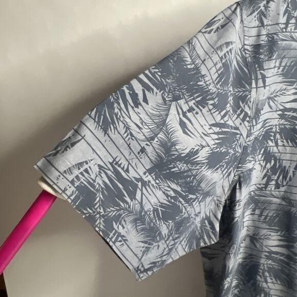 Travis Mathew Men’s Hawaiian Print Short Sleeve Button Up Casual Shirt – Size XL - Picture 6 of 13